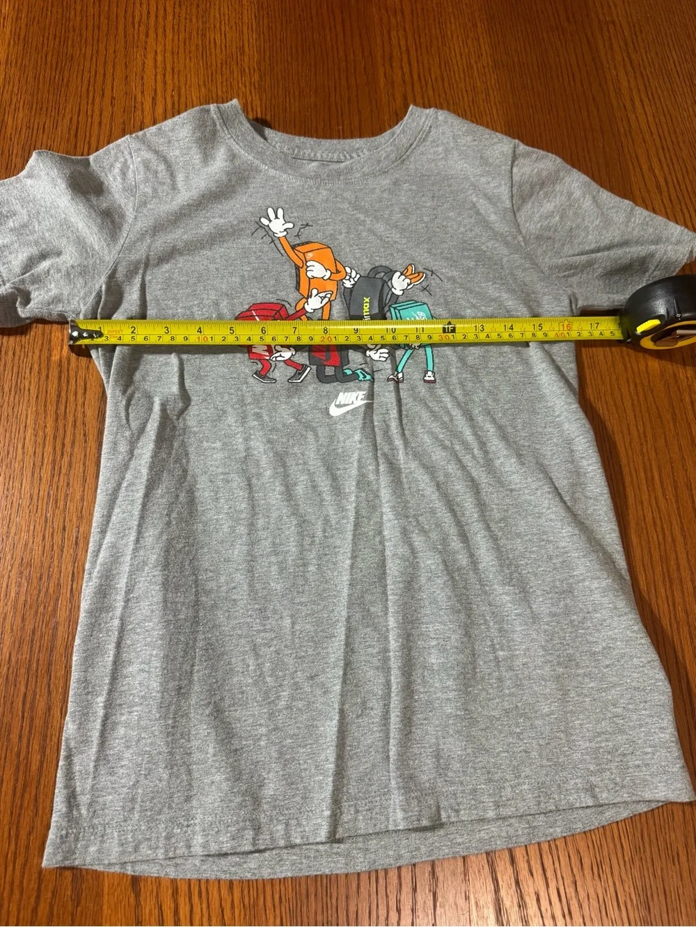 Nike Youth Large Gray Animated Shoebox Graphic T-Shirt Air Max Nike SB Tee